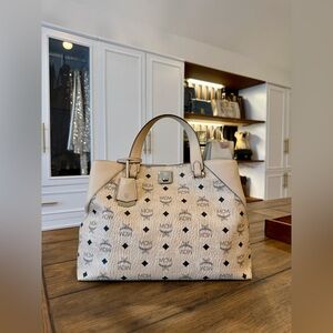 MCM Ivory and Ebony Signature Tote